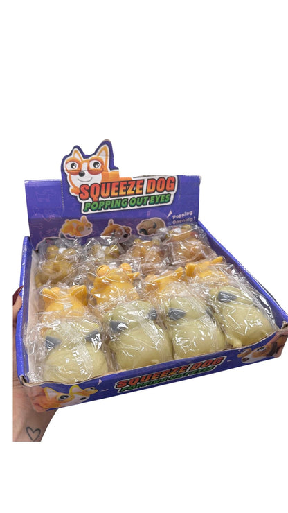 כלב מוציא עיניים