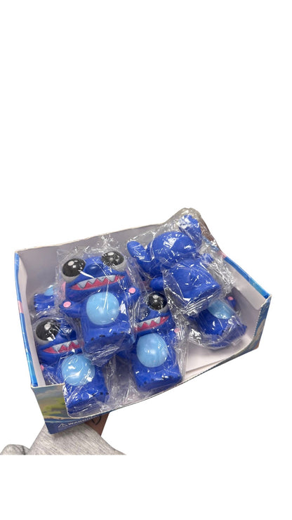 סטיץ מוציא עיניים גדול