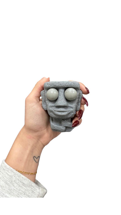 פסל מוציא עיניים