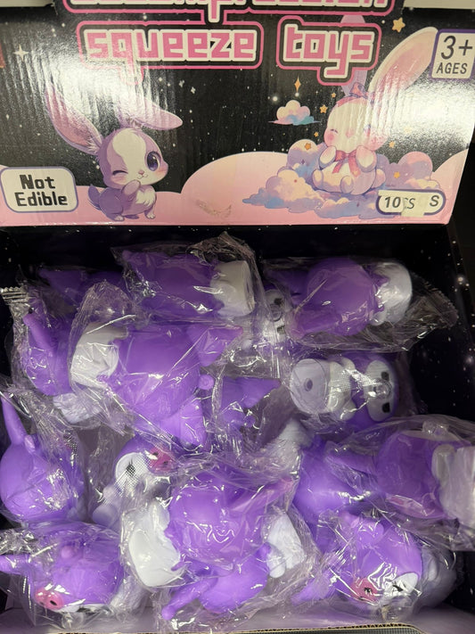 קורני מפריח בועה