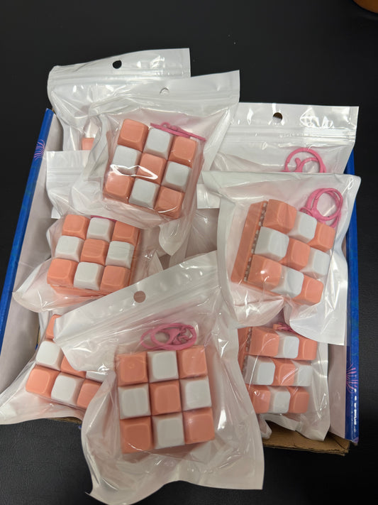 קליקר גדול ורוד לבן 🤍💗